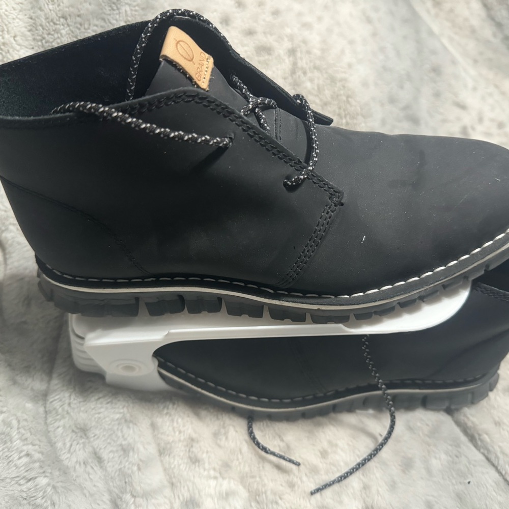Cole haan zero grand chukka boots. Men’s size 9